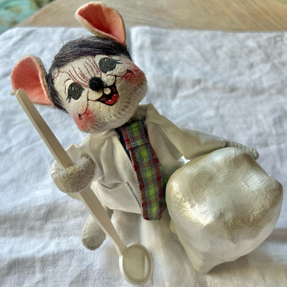 Vintage Annalee Dentist Mouse Hand Painted 2003 Art Collectible